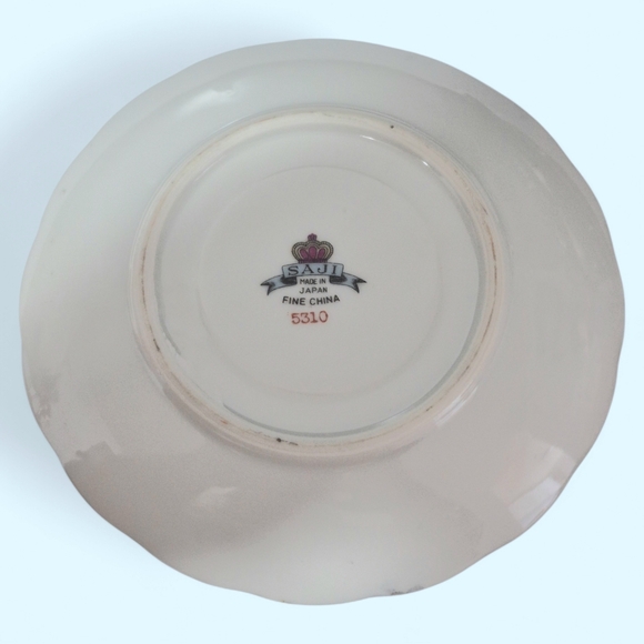 One Of A Kind 6 Inch Whimsical Decore Plate With Stand - Picture 2 of 3